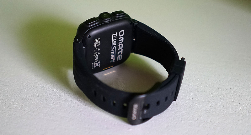 Illustration for article titled Omate Truesmart: cómo no hacer un smartwatch y smartphone en uno